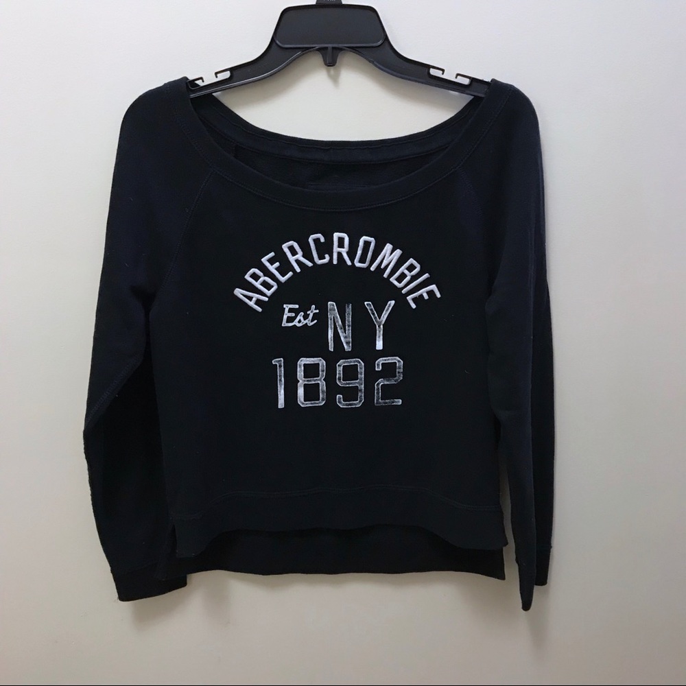Pullover sweatshirt